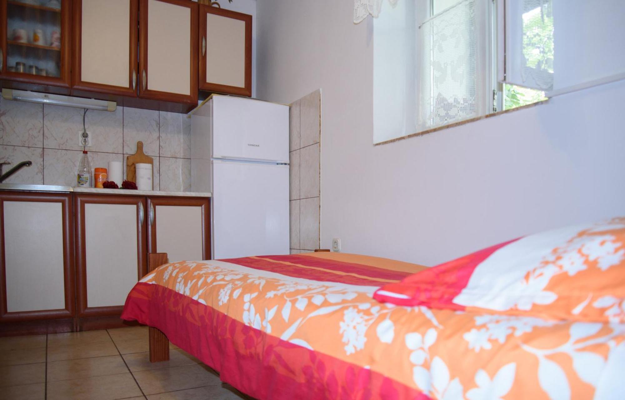 Apartments Cvitini Dvori Garjak Vrlika Esterno foto