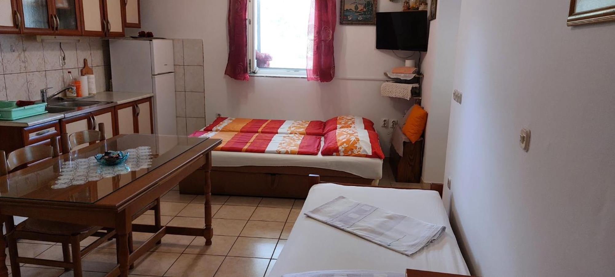 Apartments Cvitini Dvori Garjak Vrlika Esterno foto